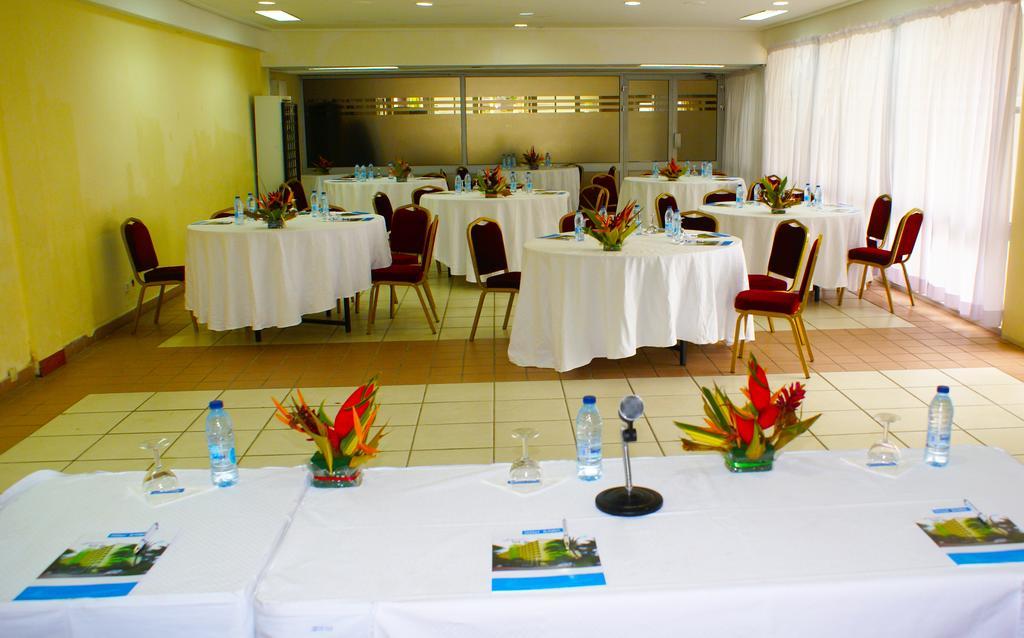 Hotel Sawa Douala Esterno foto
