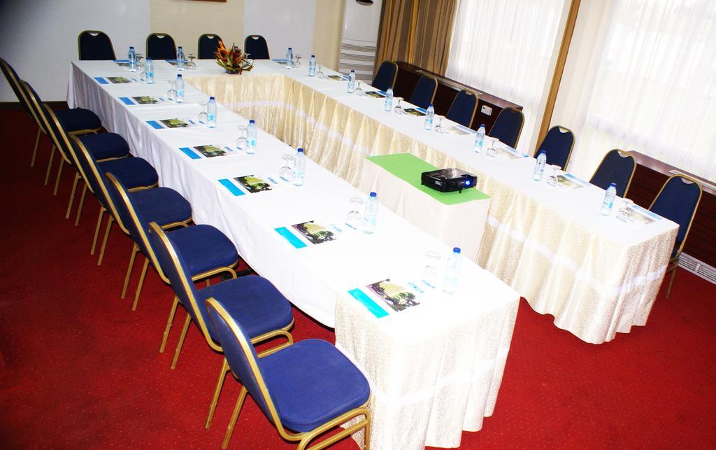 Hotel Sawa Douala Esterno foto