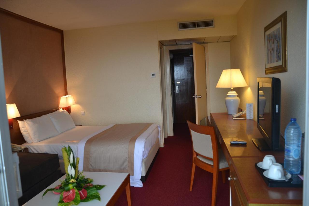 Hotel Sawa Douala Esterno foto