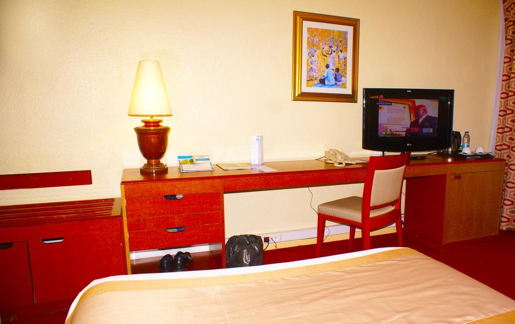 Hotel Sawa Douala Esterno foto