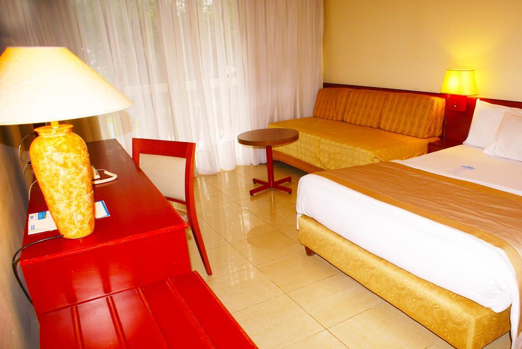 Hotel Sawa Douala Esterno foto