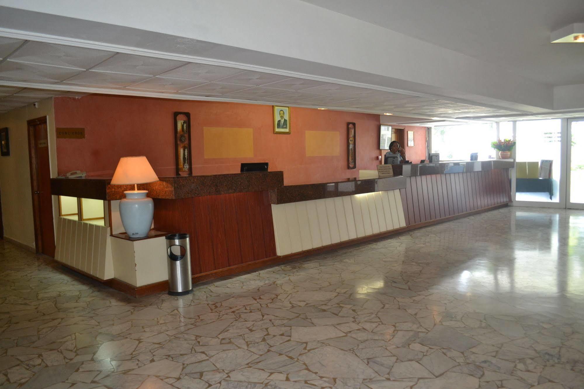 Hotel Sawa Douala Esterno foto