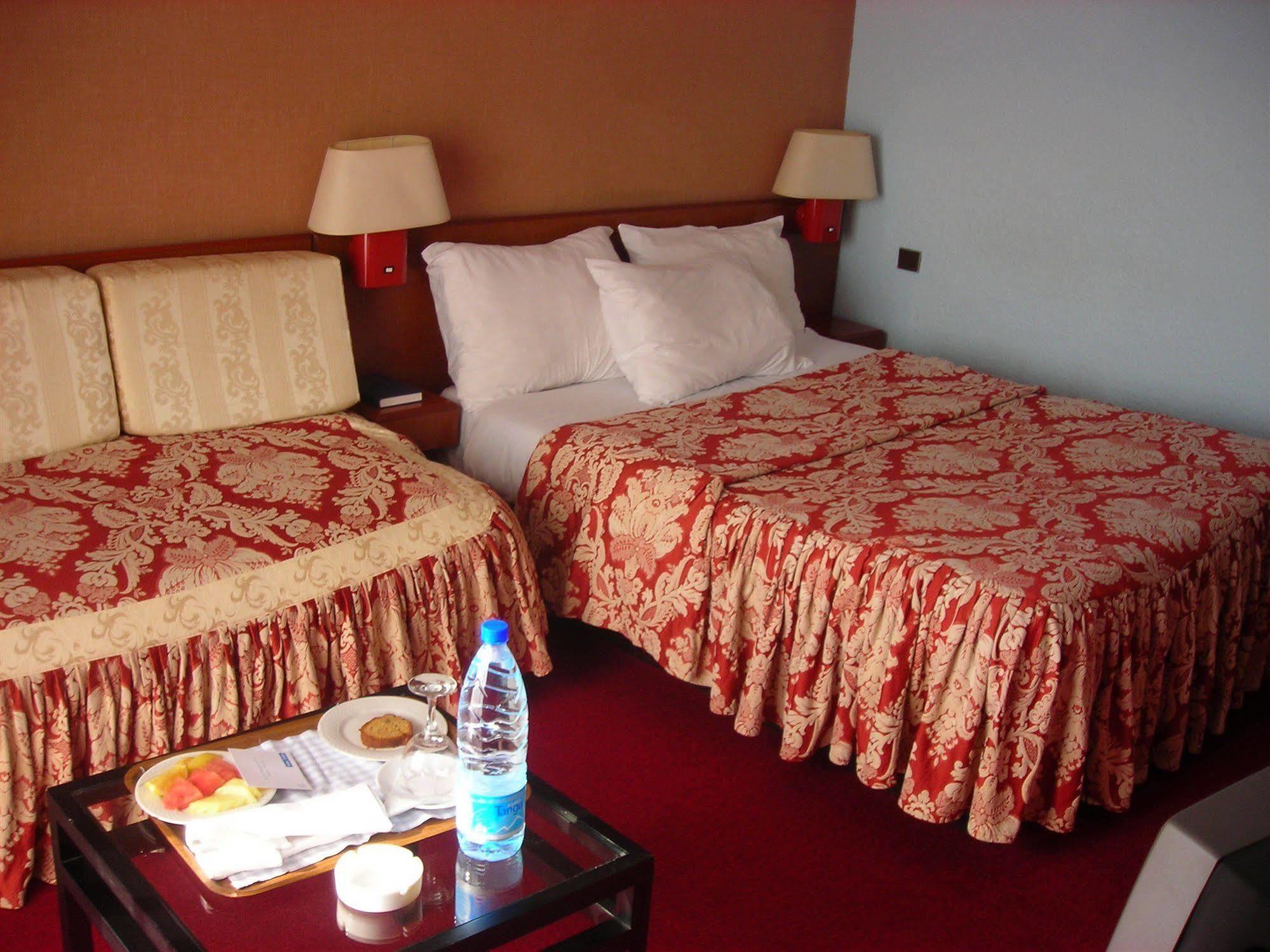 Hotel Sawa Douala Esterno foto