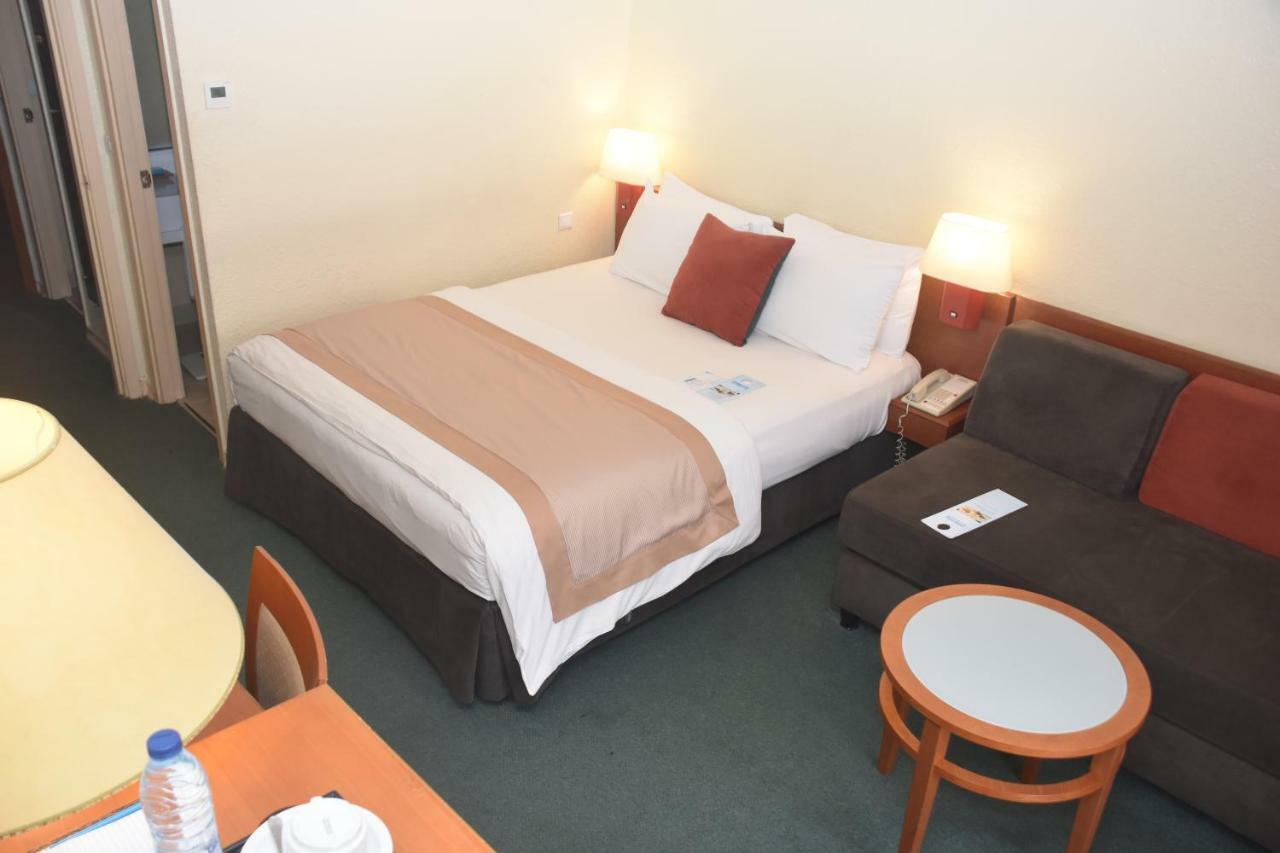 Hotel Sawa Douala Esterno foto