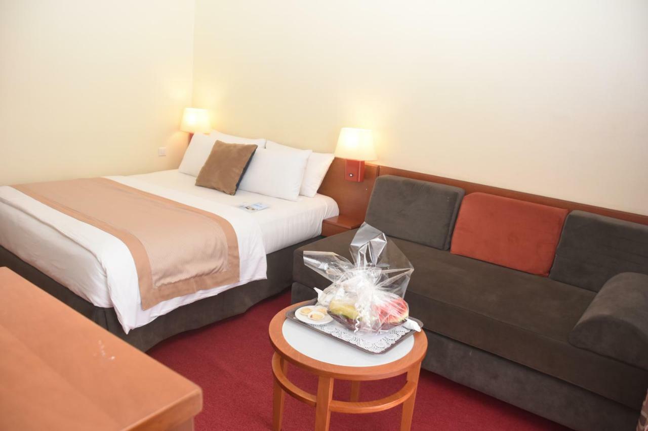 Hotel Sawa Douala Esterno foto